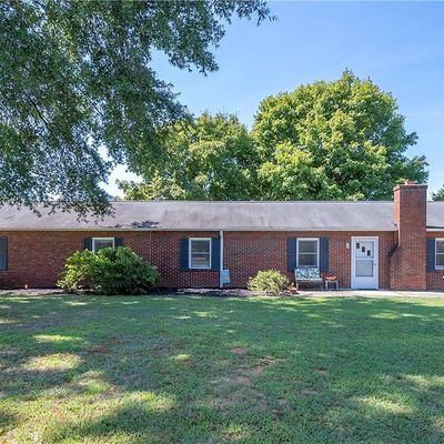 2007 Farmington Rd, Mocksville, NC 27028