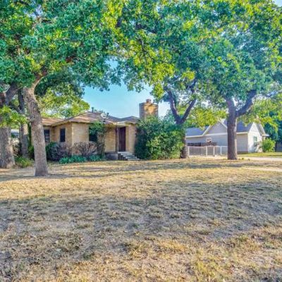 201 E 3 Rd St, Weatherford, TX 76086