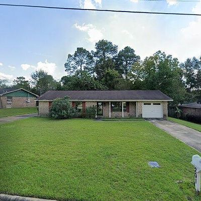 201 Peartree Cir, Dothan, AL 36301