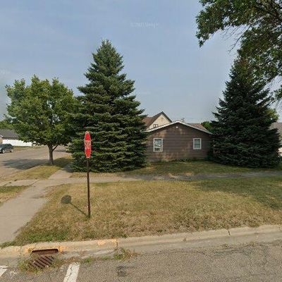 202 2 Nd St Se, Barnesville, MN 56514