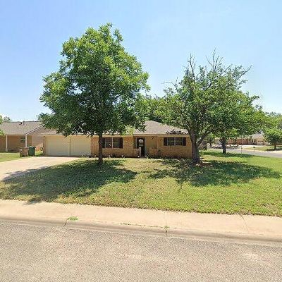 202 Glenna Dr, San Angelo, TX 76901