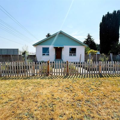 203 S Vine St, Port Angeles, WA 98362