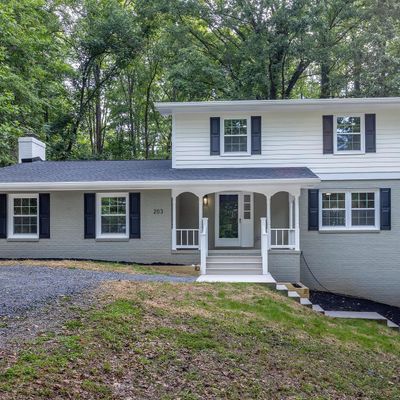 203 Sunset Dr, Stanardsville, VA 22973