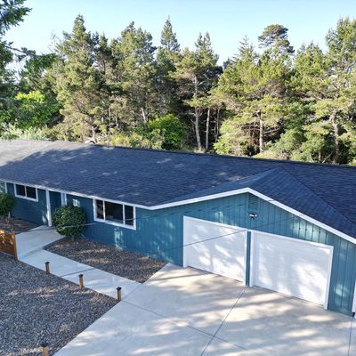 2034 45 Th St, Florence, OR 97439