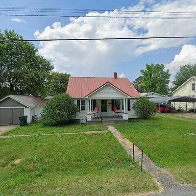 204 Long St W, Mc Ewen, TN 37101