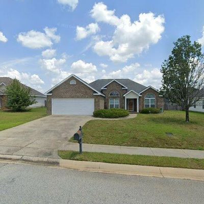 204 Stablegate Ln, Bonaire, GA 31005