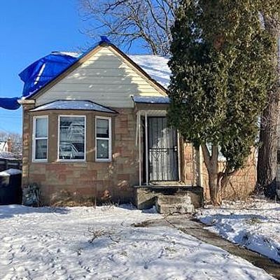 20452 Manor St, Detroit, MI 48221