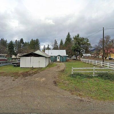 205 W 4 Th Ave, Clark Fork, ID 83811