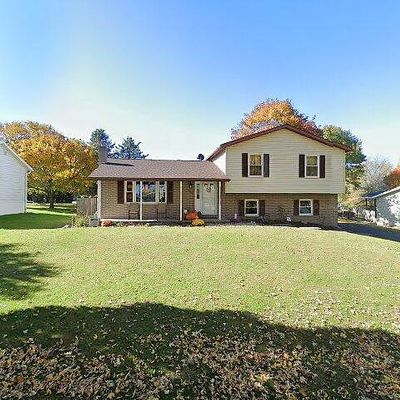 206 Creekside Dr, State College, PA 16801