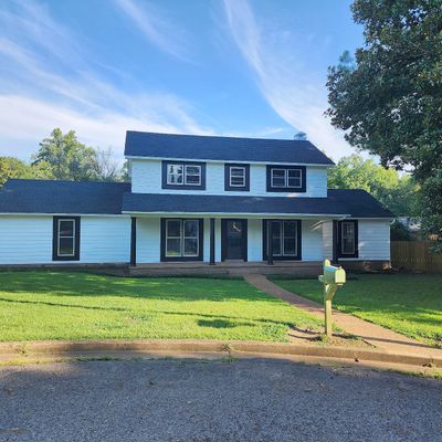 206 Hermitage Pl, Jackson, TN 38305