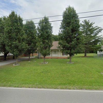 206 New Deal Potts Rd, Cottontown, TN 37048