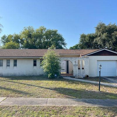 2069 Jefferson Ave, Deltona, FL 32738