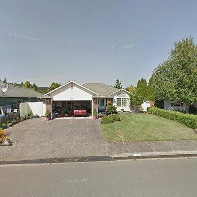 2082 Clark Ave, Cottage Grove, OR 97424