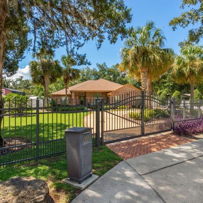 2083 Doctors Lake Dr, Orange Park, FL 32073