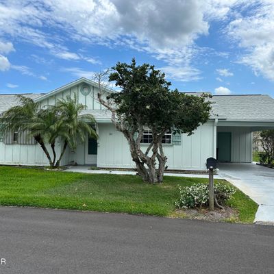 21 Bogey Cir, New Smyrna Beach, FL 32168