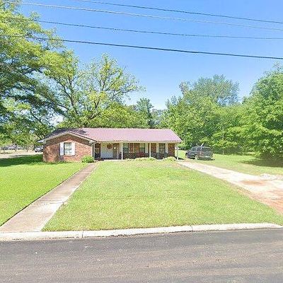 21 Mccord St, West Point, MS 39773