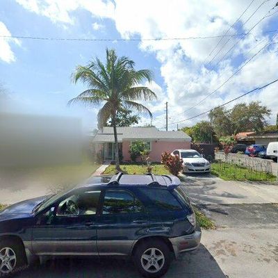 1820 Ne 171 St St, North Miami Beach, FL 33162