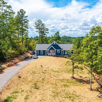 1827 Waters Edge Dr, Granite Falls, NC 28630