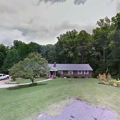 183 Creekside Dr, Forest City, NC 28043