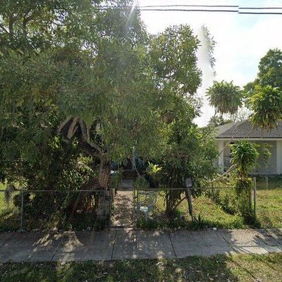 1840 Nw 63 Rd St, Miami, FL 33147