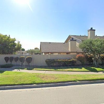 1856 Cherokee Dr, Salinas, CA 93906