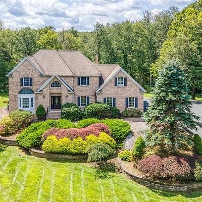 19 Melinda Ln, Hewitt, NJ 07421