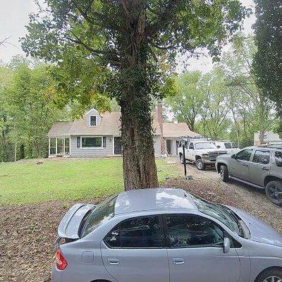 191 Pinetown Rd, Leola, PA 17540