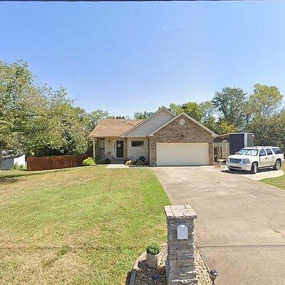 1918 Berkshire Dr, Clarksville, TN 37042