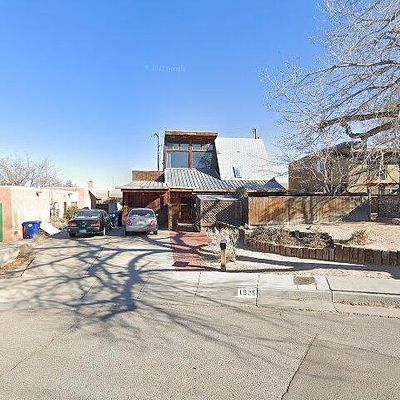 1925 Apache Ct Ne, Albuquerque, NM 87106