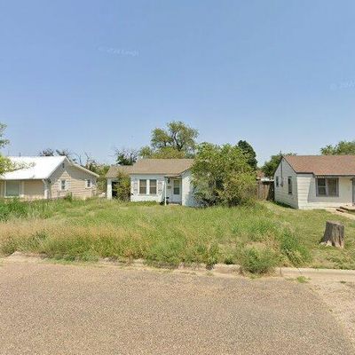 222 N El Paso Ave, Tulia, TX 79088