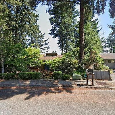 2225 Shields Ave, Eugene, OR 97405