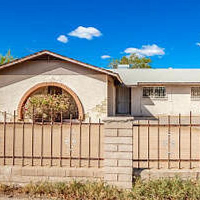 2242 W Pecan Road E, Phoenix, AZ 85041