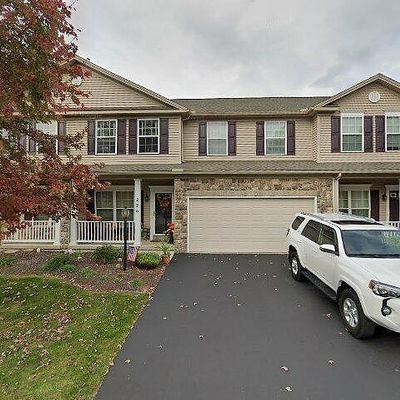 227 Aldenwood Dr, Carlisle, PA 17015