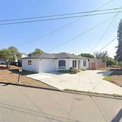 227 Hill Dr, Vista, CA 92083