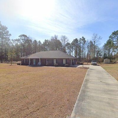 227 Rogers St, Claxton, GA 30417