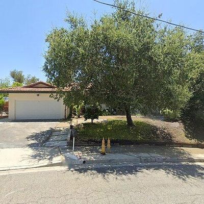 22732 Brandywine Dr, Calabasas, CA 91302