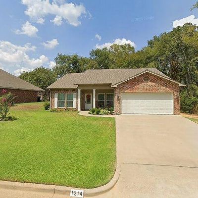 228 Karle St, Nacogdoches, TX 75965