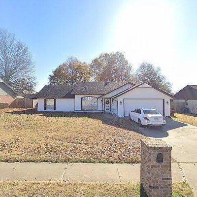 2297 Cardinal Dr, Springdale, AR 72764