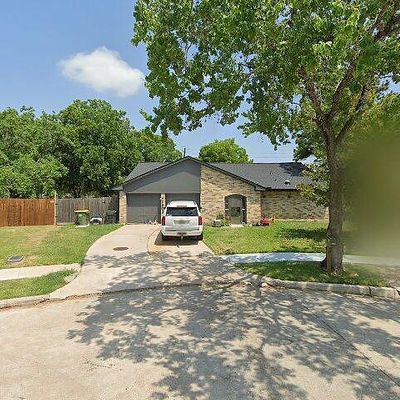 2302 Meadow Green Dr, Pearland, TX 77581