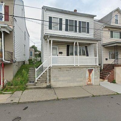 231 S Lehigh Ave, Frackville, PA 17931