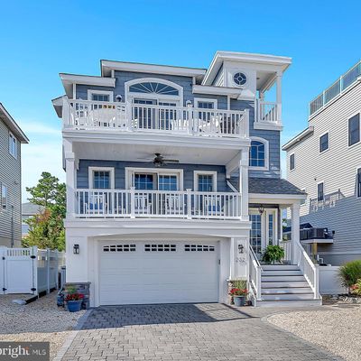 232 N 6 Th St, Surf City, NJ 08008