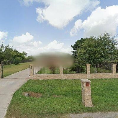 23572 Del Rio Cir, Harlingen, TX 78552