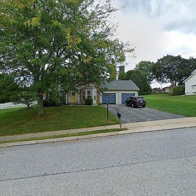 236 E Scarborough Fare, Stewartstown, PA 17363