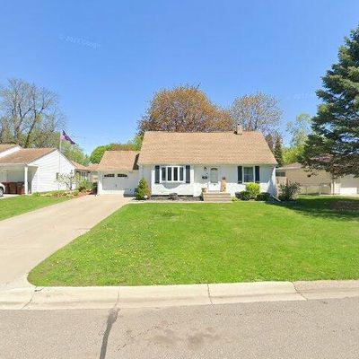 236 Dessa Ln, South Saint Paul, MN 55075