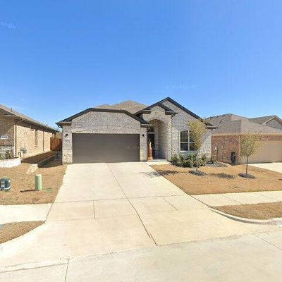 2377 Waggoner Ranch Dr, Weatherford, TX 76087