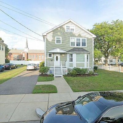 24 Melba Way, Hyde Park, MA 02136