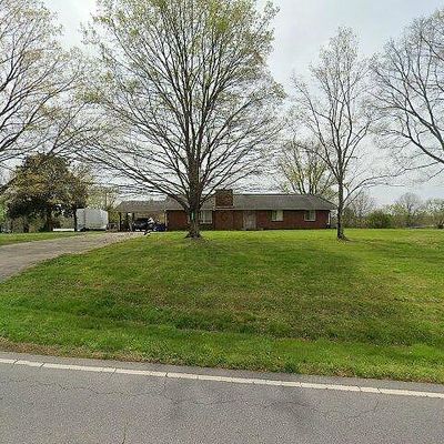 2400 Old Stage Rd, Yadkinville, NC 27055