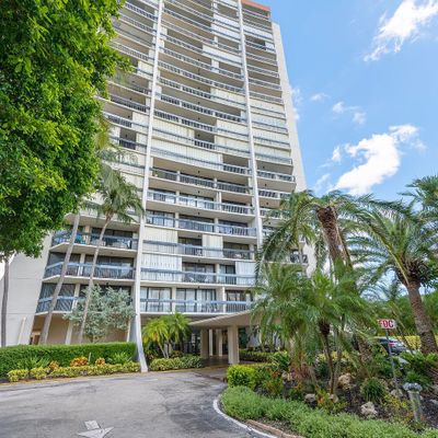 2400 Presidential Way #901, West Palm Beach, FL 33401