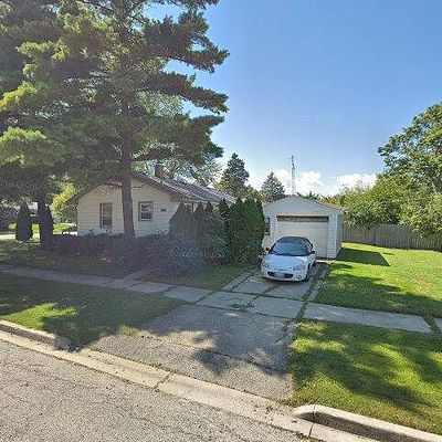 2402 Marshall Pkwy, Waukegan, IL 60085