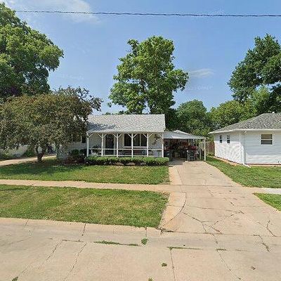 2422 W 5 Th St, Hastings, NE 68901